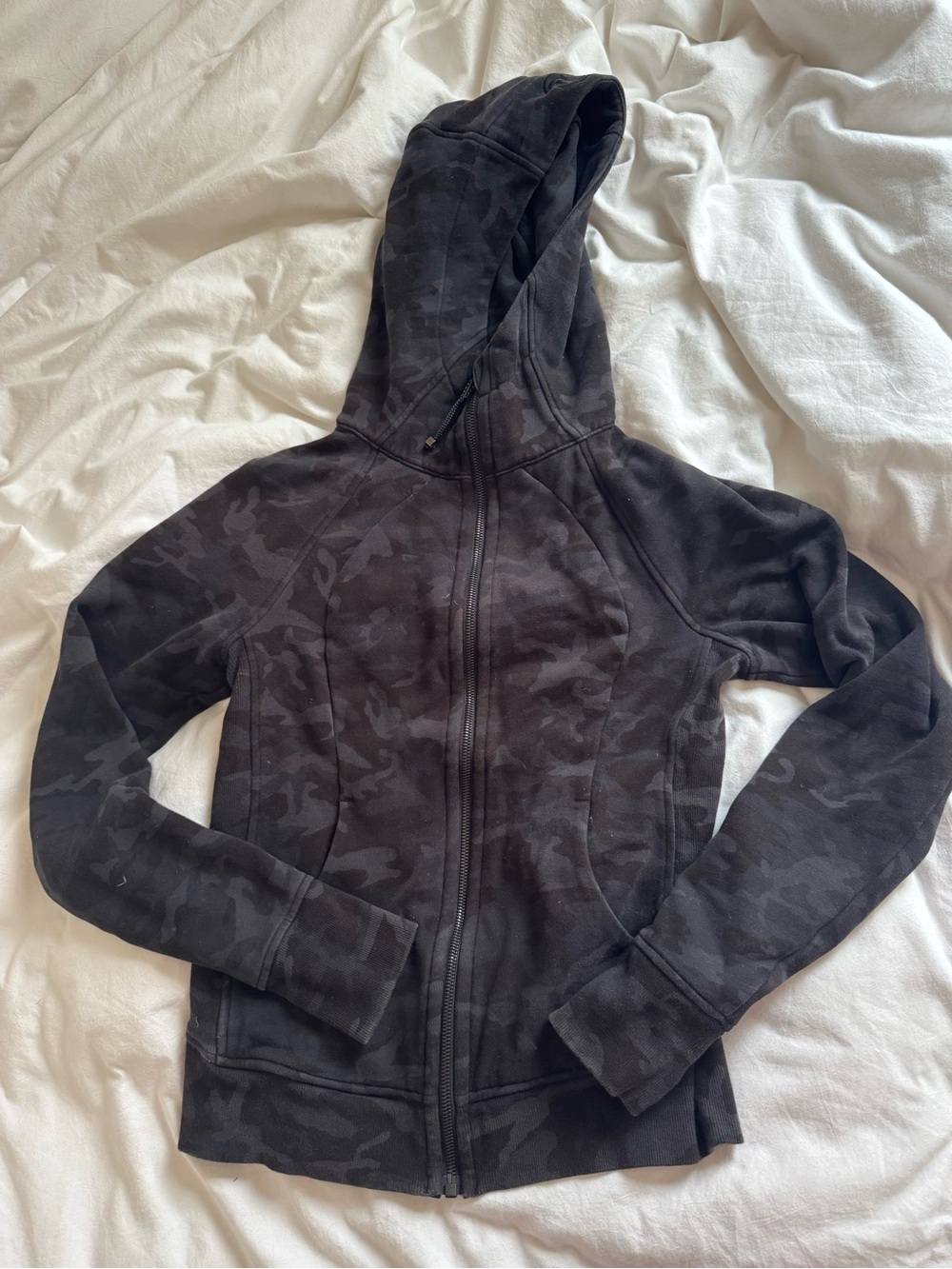 Lululemon Black Camo Scuba Zip Up Hoodie, Size 2/4